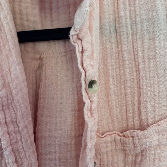 Japna Women's Coral Button-Down Shirt - Picture 3 of 10